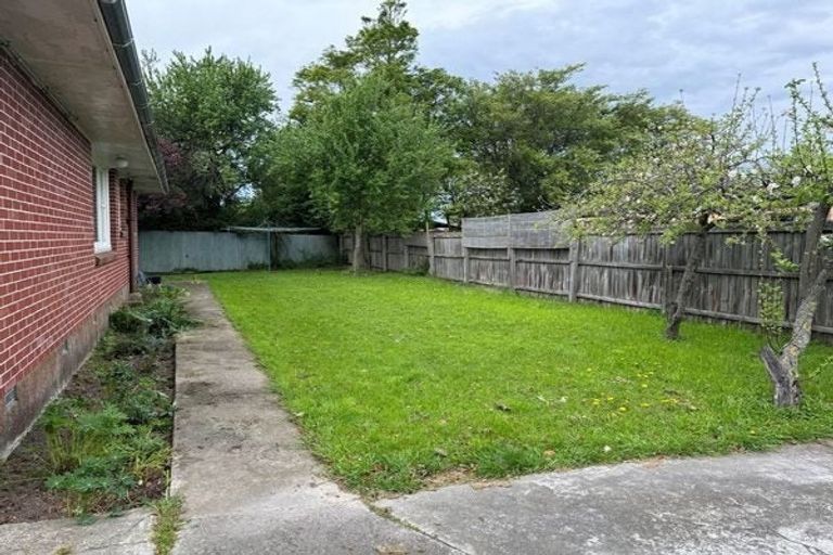 Photo of property in 2 Aileen Place, Upper Riccarton, Christchurch, 8041
