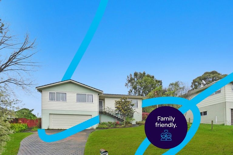 Photo of property in 12 Claverdon Drive, Massey, Auckland, 0614