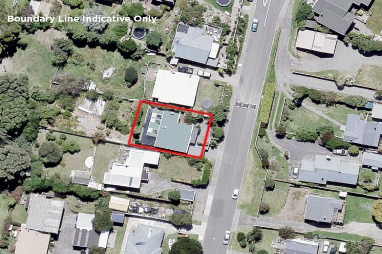 Photo of property in 34 Bluegum Road, Paraparaumu Beach, Paraparaumu, 5032