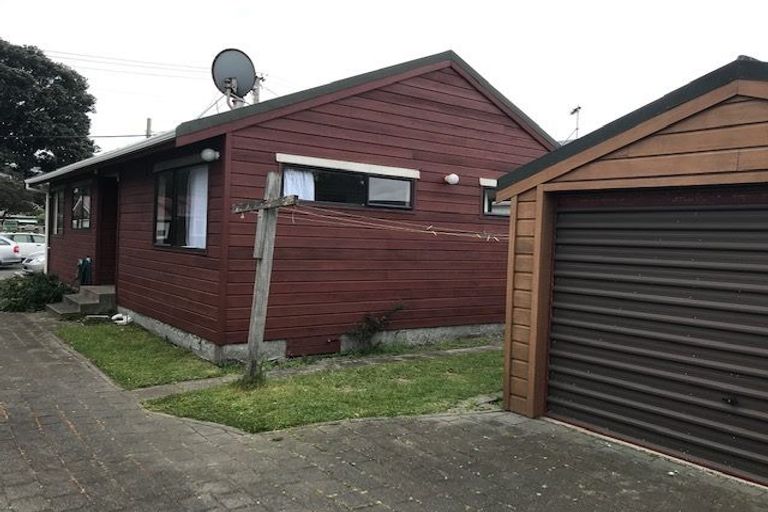 Photo of property in 1/33 Hector Street, Seatoun, Wellington, 6022