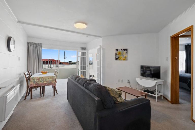 Photo of property in 6/184 Powderham Street, New Plymouth, 4310