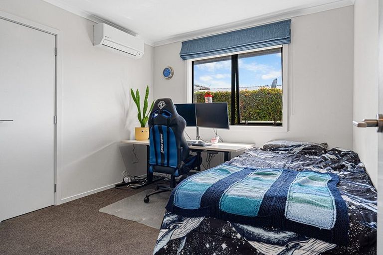 Photo of property in 15 Admiralty Drive, Haruru, 0204