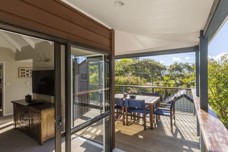 Photo of property in 93 Norton Park Grove, Waterloo, Lower Hutt, 5011