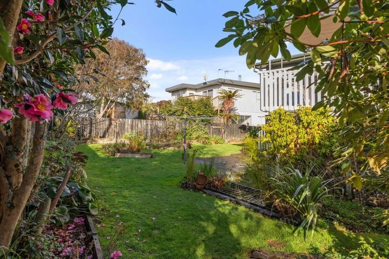 Photo of property in 15 Heeni Street, Wharewaka, Taupo, 3330