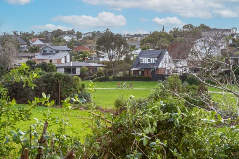Photo of property in 1/30 Curacao Place, Half Moon Bay, Auckland, 2012