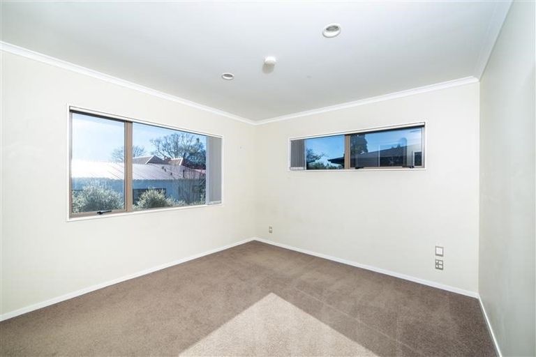 Photo of property in 16f Lincoln Road, Henderson, Auckland, 0610