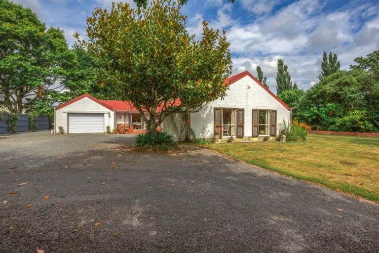 Photo of property in 20 Barton Road, Heretaunga, Upper Hutt, 5018