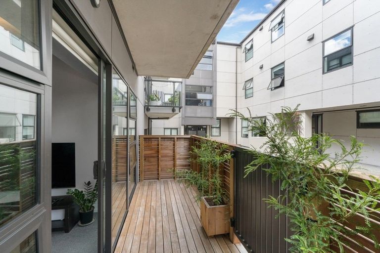 Photo of property in Detroit Apartments, 102/181 Tasman Street, Mount Cook, Wellington, 6021