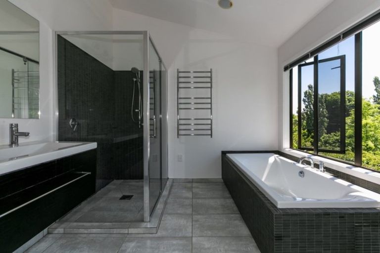 Photo of property in 47 Lane Road, Havelock North, 4130