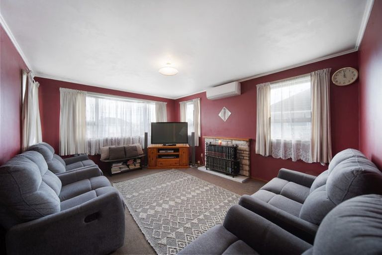 Photo of property in 17 Antrim Crescent, Otara, Auckland, 2023