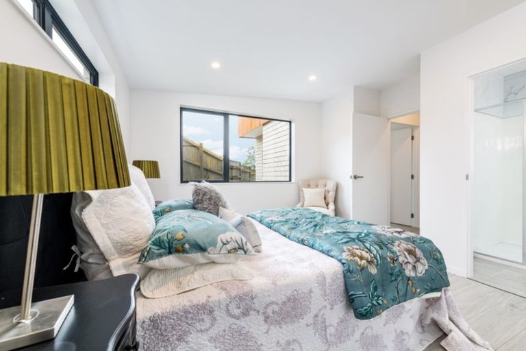 Photo of property in 23a Westgate Drive, Westgate, Auckland, 0614