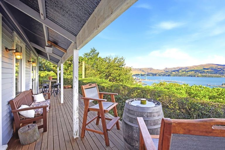 Photo of property in 8 Dudley Road, Lyttelton, 8082