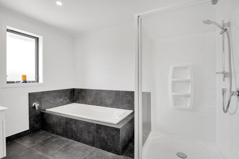 Photo of property in 36 Varsity Heights, Fitzherbert, Palmerston North, 4410