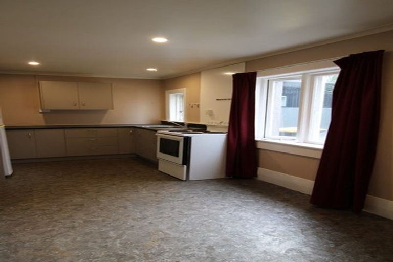 Photo of property in 10 Cashel Street, South Dunedin, Dunedin, 9012