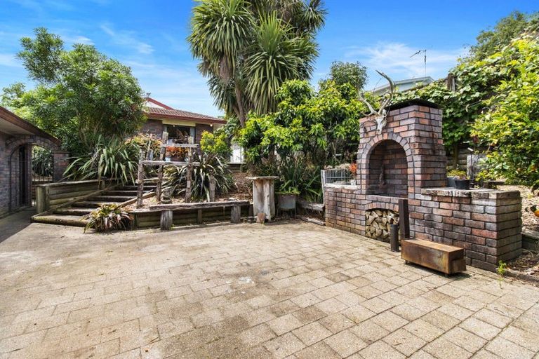 Photo of property in 28 Lansdowne Crescent, Glenview, Hamilton, 3206