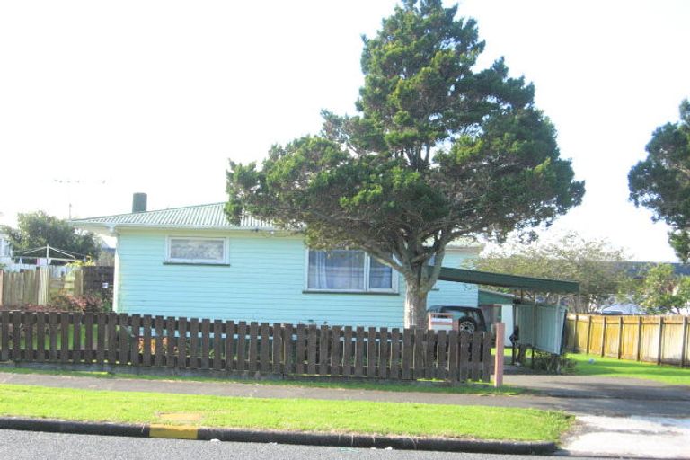 Photo of property in 4 Fields Road, Manurewa, Auckland, 2102