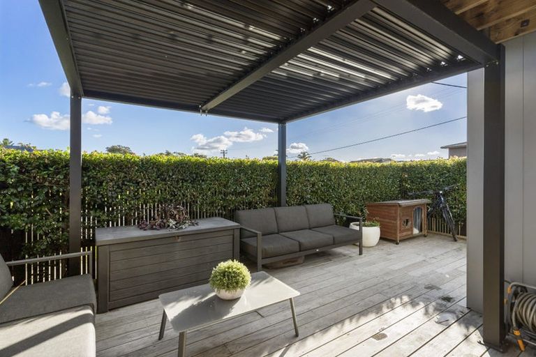 Photo of property in 94a Bay Street, Red Beach, 0932