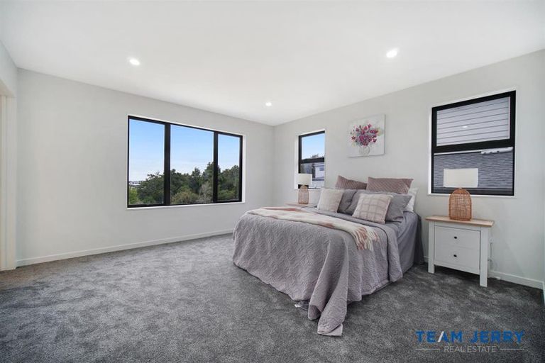 Photo of property in 8 Kakau Lane, Flat Bush, Auckland, 2019