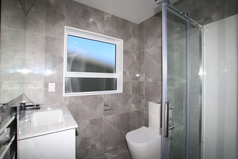 Photo of property in 83a Glengarry Road, Glen Eden, Auckland, 0602