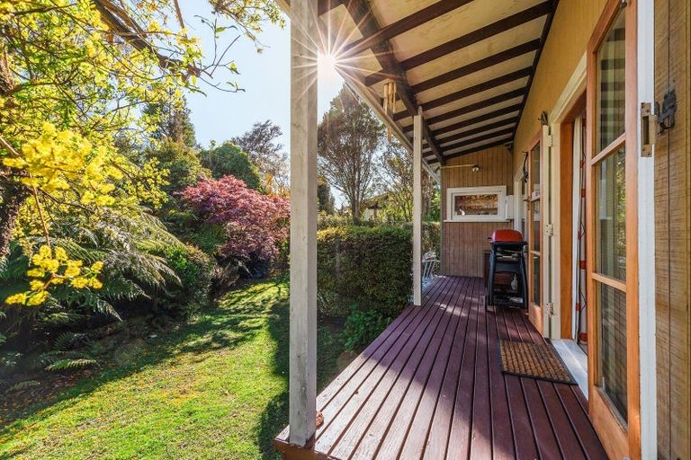 Photo of property in 17 Te Kuru Lane, Pukawa Bay, Turangi, 3381