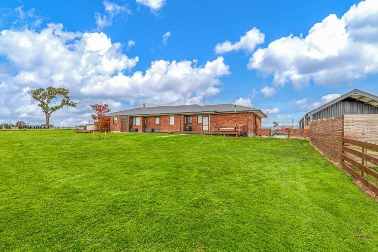 Photo of property in 1061 Taonui Road, Colyton, Feilding, 4775
