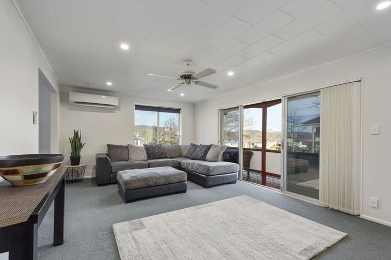 Photo of property in 176 California Drive, Totara Park, Upper Hutt, 5018