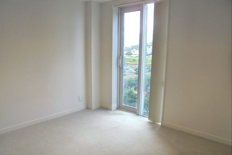 Photo of property in Piermont Apartments, 4h/82 Cable Street, Te Aro, Wellington, 6011