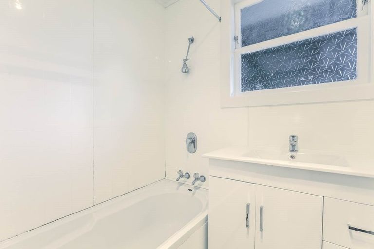 Photo of property in 1/11 President Avenue, Papakura, 2110