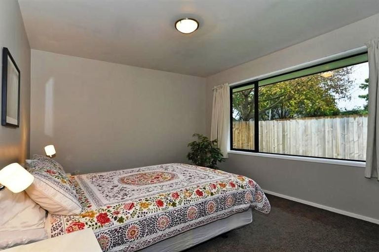 Photo of property in 2/30 Lees Road, Strowan, Christchurch, 8052