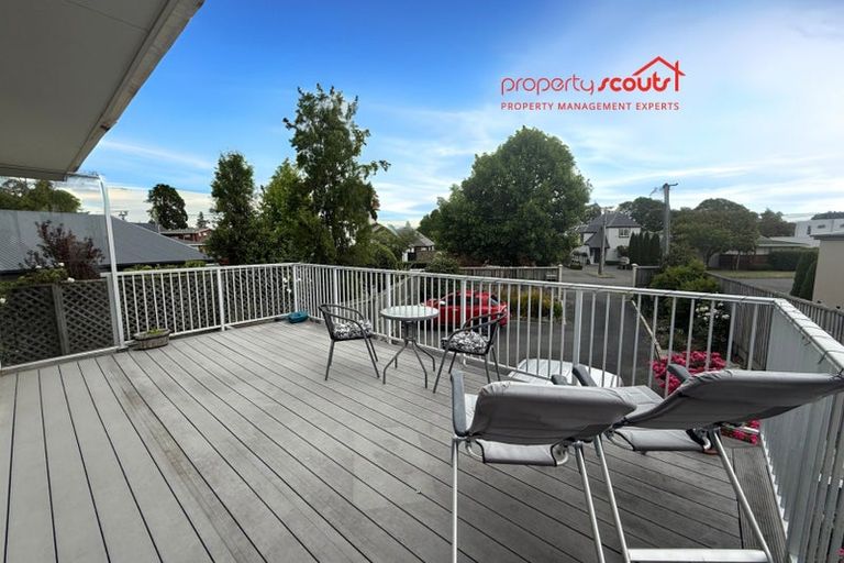 Photo of property in 1/14a Garreg Road, Fendalton, Christchurch, 8052