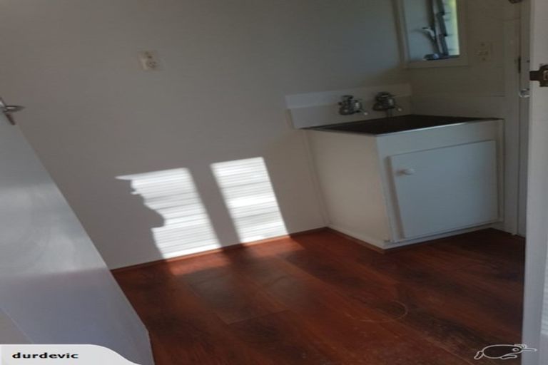 Photo of property in 2/61 Chartwell Avenue, Glenfield, Auckland, 0629