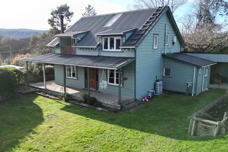 Photo of property in 42 Parsonage Road, Lawrence, 9532