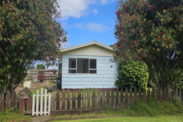 Photo of property in 5 Grey Street, Patea, 4520