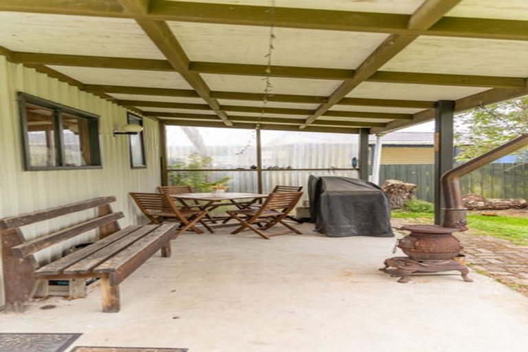 Photo of property in 26 Newburn Street, Waikaia, 9778