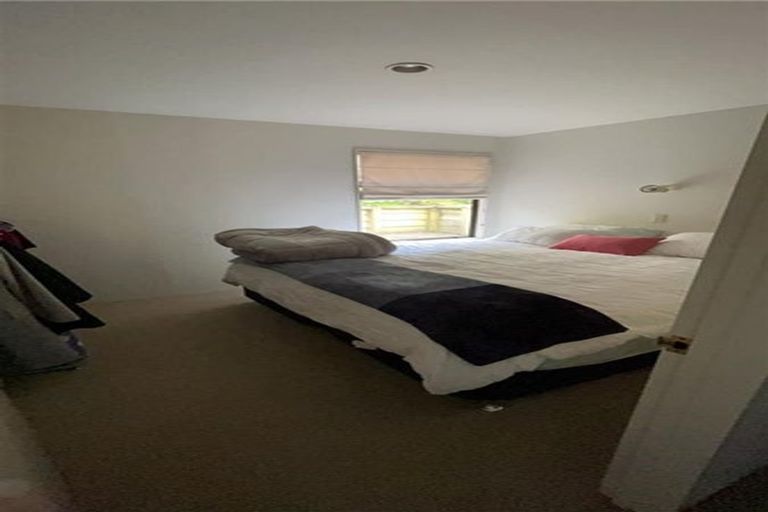 Photo of property in 6 Harvey Street, Waipahihi, Taupo, 3330