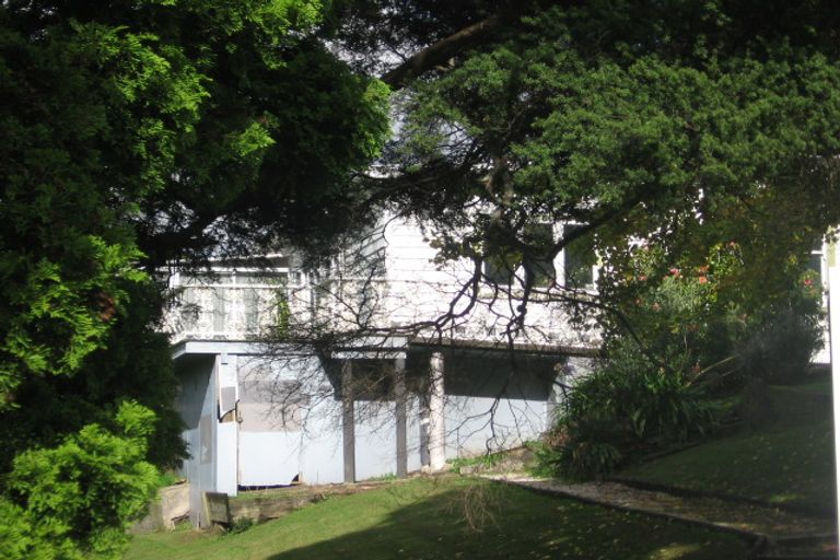 Photo of property in 9/38 Edmonton Road, Henderson, Auckland, 0612