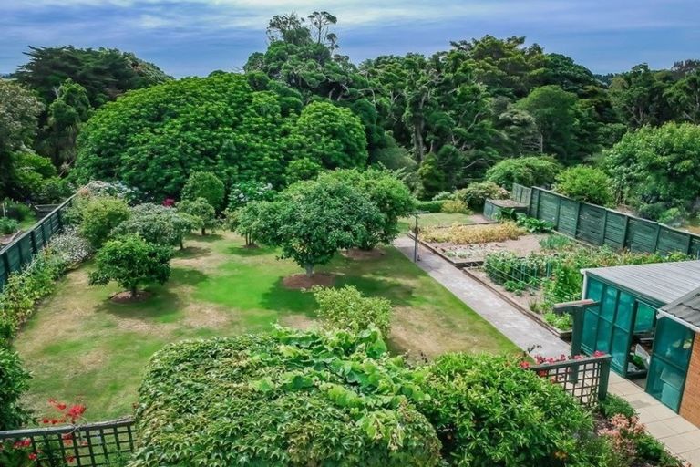 Photo of property in 123 Belvedere Avenue, Waikanae, 5036