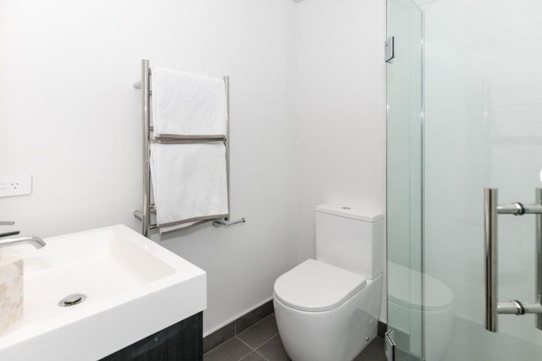 Photo of property in 2/2 Moana Street, Frankton, Hamilton, 3204