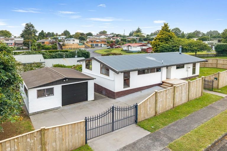 Photo of property in 2 Selwyn Crescent, Ohaupo, 3803