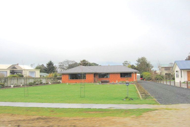 Photo of property in 66 Hunter Street, Edendale, 9825