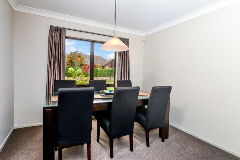 Photo of property in 52 Ashley Street, St Andrews, Hamilton, 3200