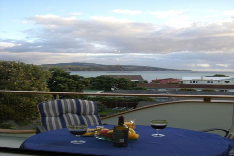 Photo of property in 10 Cluny Road, Plimmerton, Porirua, 5026