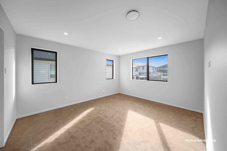 Photo of property in 60 Drumbuoy Drive, Flat Bush, Auckland, 2019