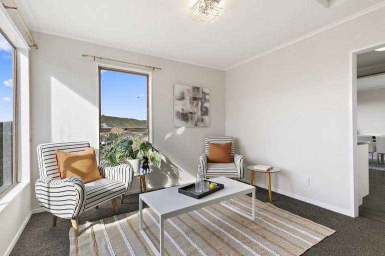 Photo of property in 27 Paddington Grove, Karori, Wellington, 6012