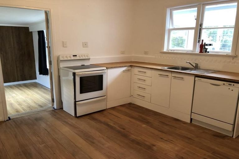 Photo of property in 107 Akatarawa Road, Birchville, Upper Hutt, 5018