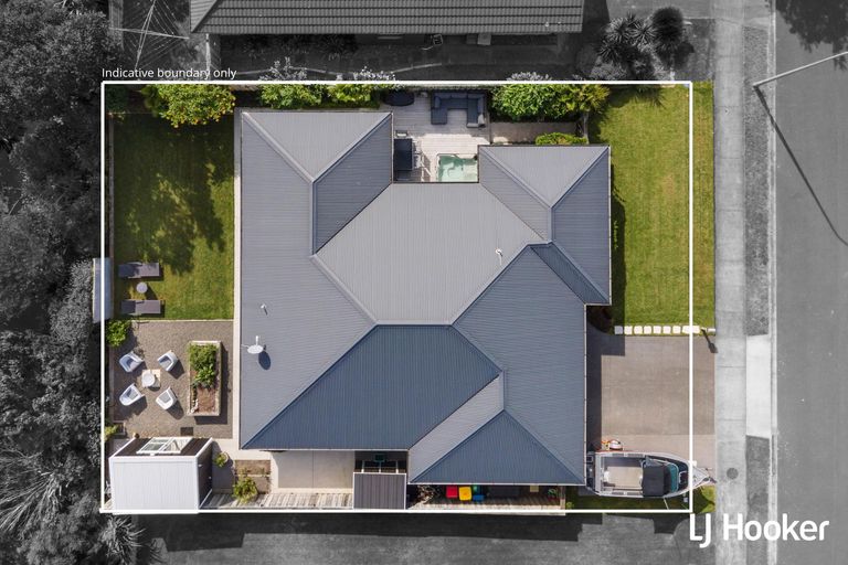 Photo of property in 11 Ian Place, Waihi Beach, 3611