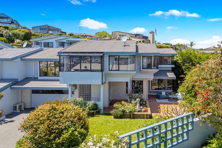 Photo of property in 1/33 Argo Drive, Half Moon Bay, Auckland, 2012