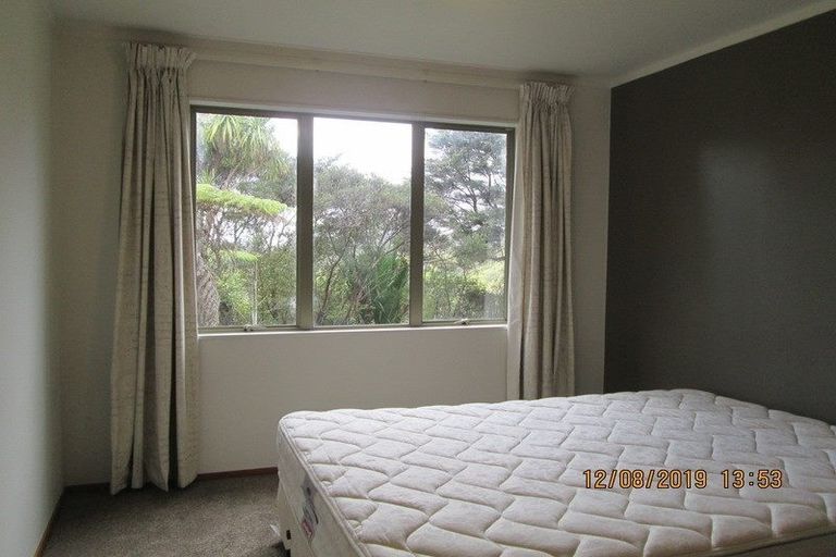 Photo of property in 36 Rimu Road, Oratia, Auckland, 0604