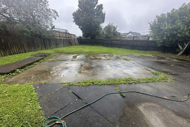 Photo of property in 24 Malvina Place, Bucklands Beach, Auckland, 2014