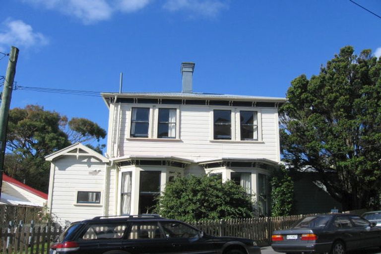 Photo of property in 13 Myrtle Crescent, Mount Cook, Wellington, 6021